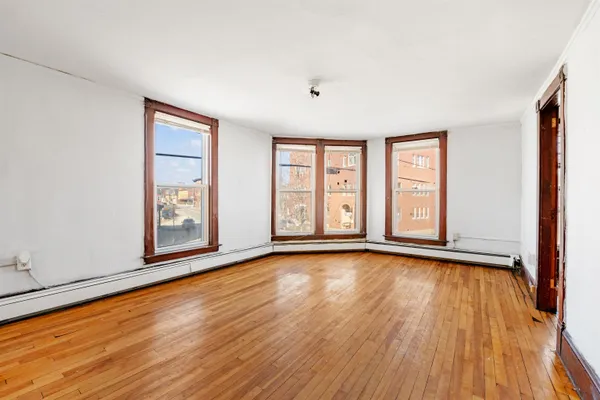 $1,100 | 4 Elm Street, Unit 203, Lancaster, NH 03584