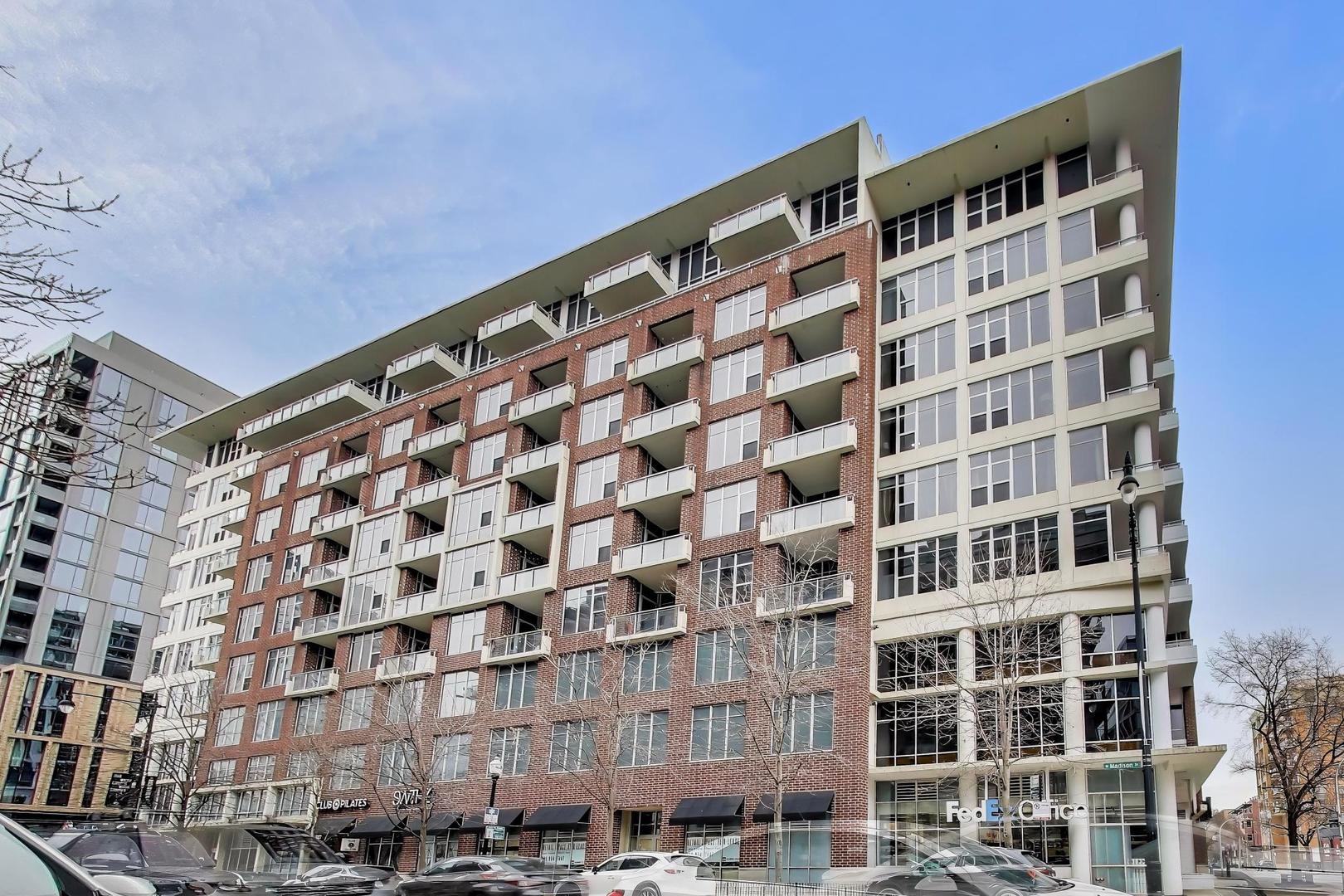 901 West Madison Street, Unit 710 Chicago, IL 60607 - Photo 1 of 35