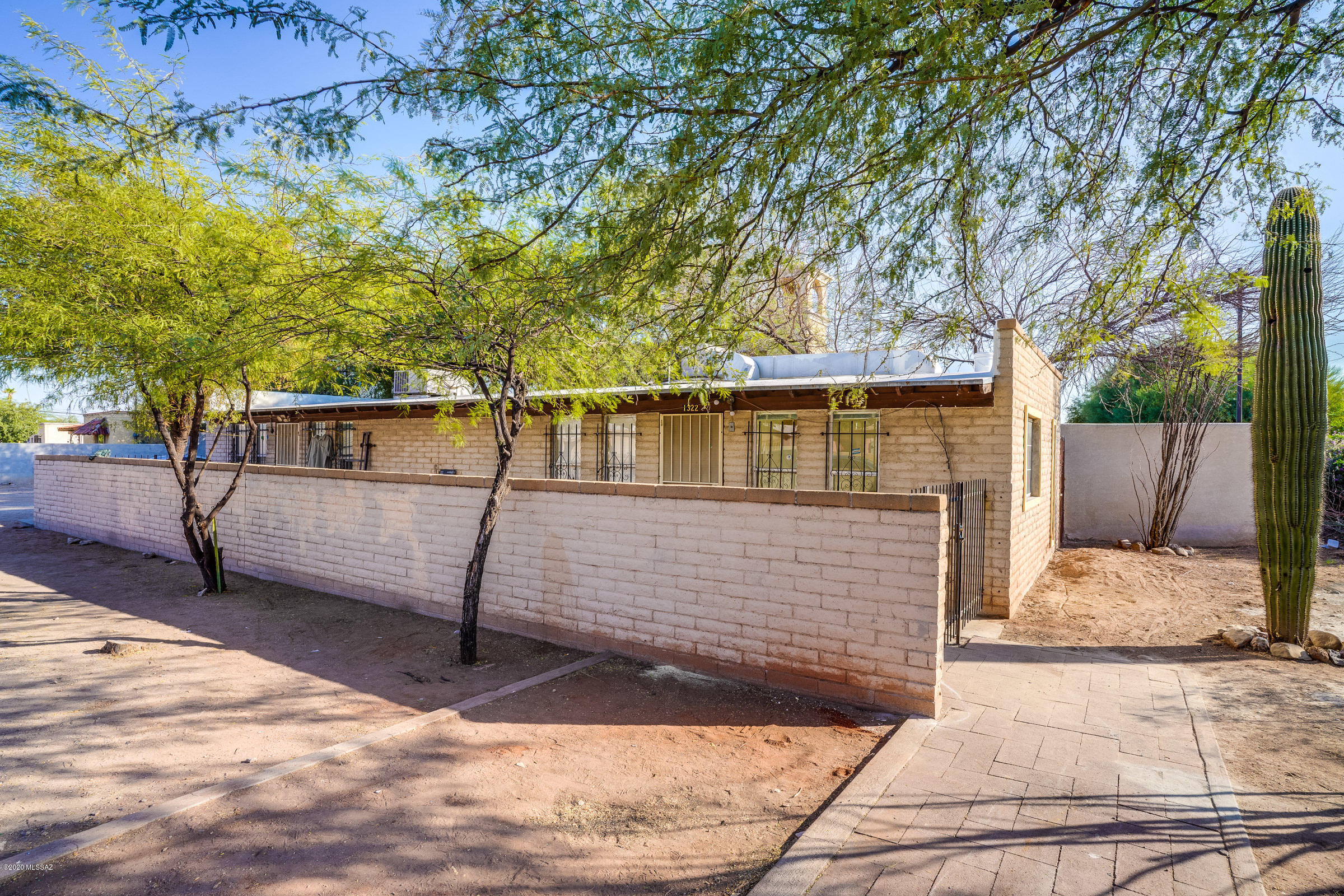 1322 West St Marys Road Tucson, AZ 85745 - Photo 2 of 26 Gallery Image 2