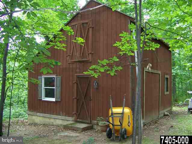 825 Beaver Creek Road Hanover, PA 17331 - Photo 22 of 25