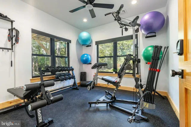 $1,399,900 | 6 Alder Lane, Lake Harmony, PA 18624