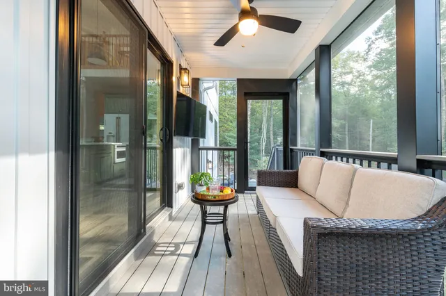 $1,399,900 | 6 Alder Lane, Lake Harmony, PA 18624