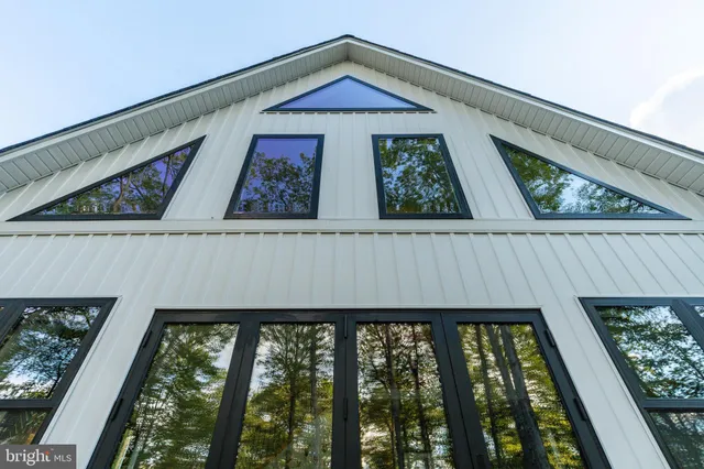 $1,399,900 | 6 Alder Lane, Lake Harmony, PA 18624