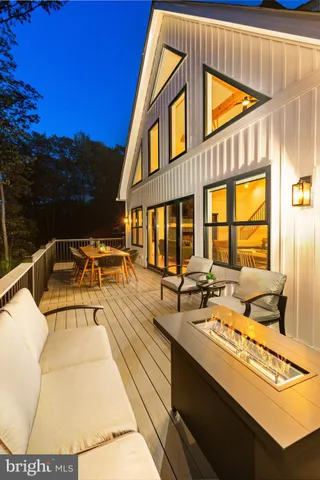 $1,399,900 | 6 Alder Lane, Lake Harmony, PA 18624