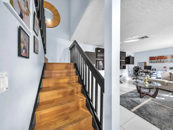 a view of entryway and hall