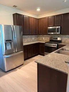 $2,600 | 18607 Windy Stone Drive, Houston, TX 77084