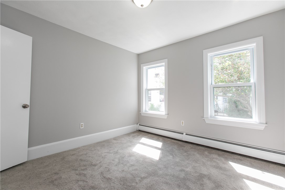 5 Shore Road East Providence, RI 02915 - Photo 12 of 33