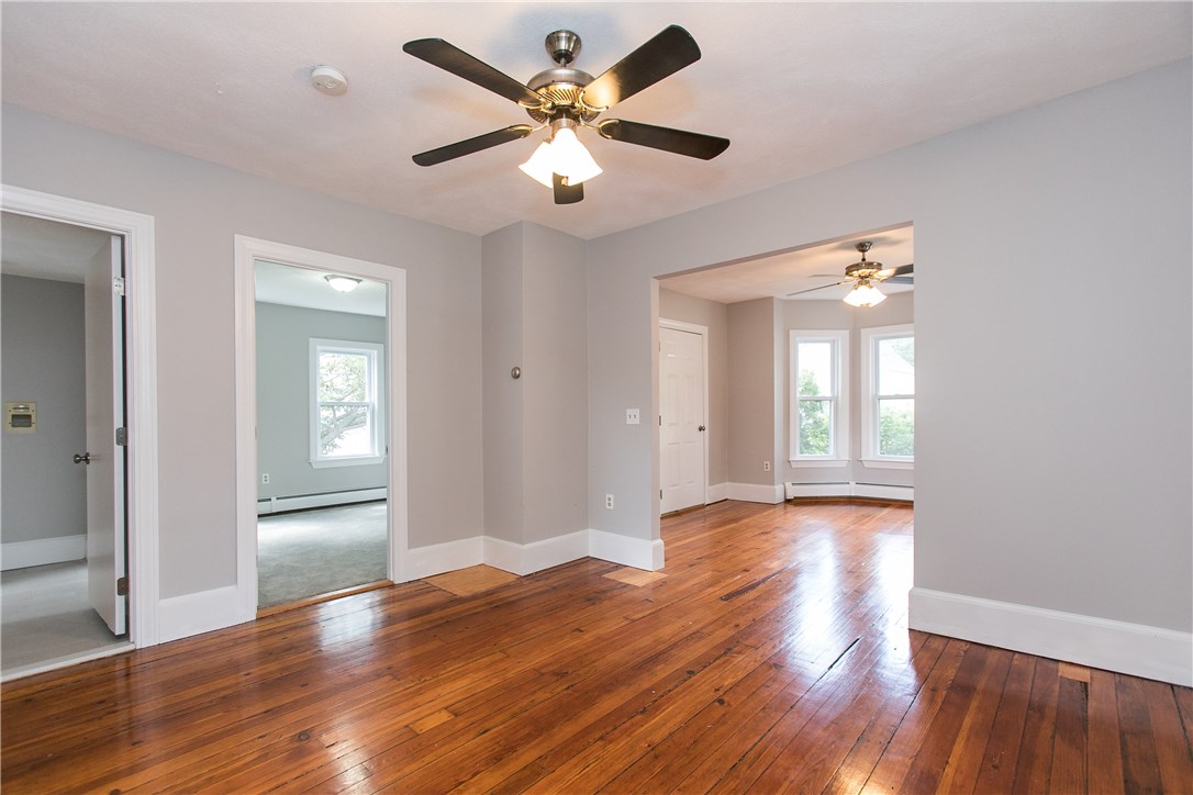 5 Shore Road East Providence, RI 02915 - Photo 13 of 33