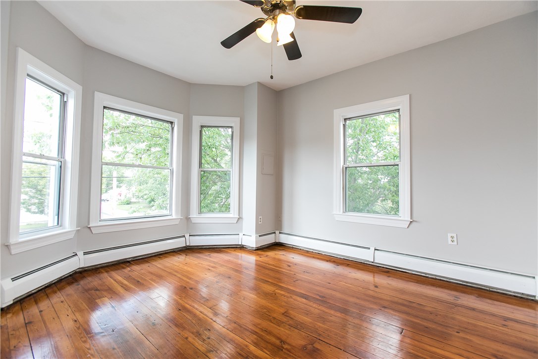 5 Shore Road East Providence, RI 02915 - Photo 19 of 33