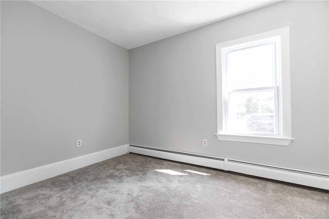 5 Shore Road East Providence, RI 02915 - Photo 8 of 33