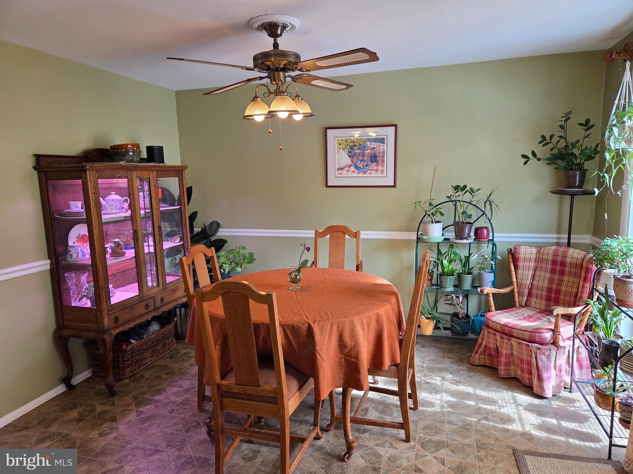 1355 St Francis Road Bel Air, MD 21014 - Photo 11 of 32 Large dining area with chair rail