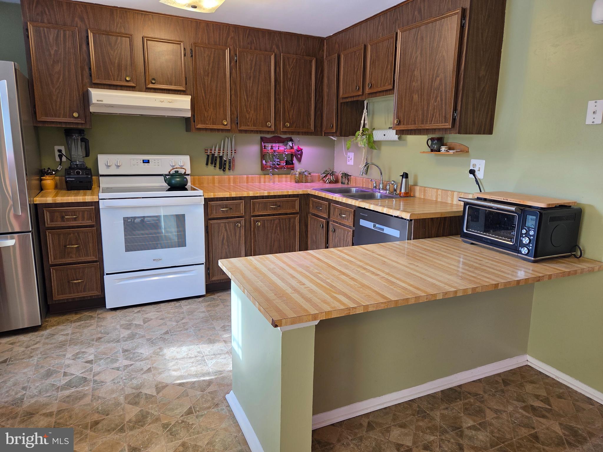 1355 St Francis Road Bel Air, MD 21014 - Photo 8 of 32 Huge kitchen area