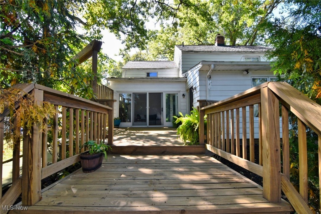 3679 Fenley Road Cleveland Heights, OH 44121 - Photo 38 of 45 View of deck