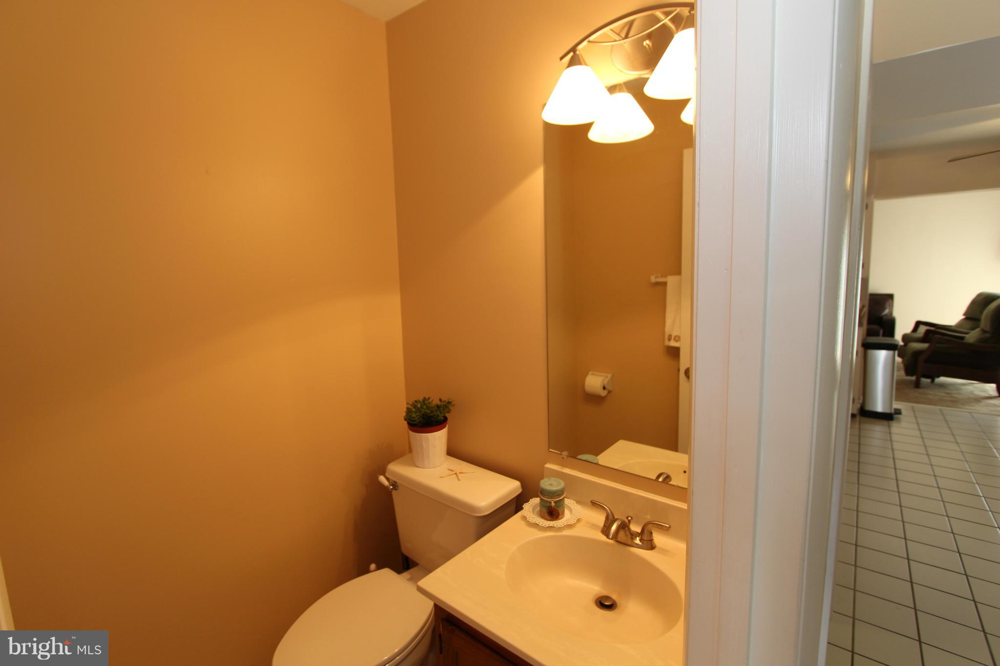 8639 Heathermill Road Baltimore, MD 21236 - Photo 14 of 27 Bath
