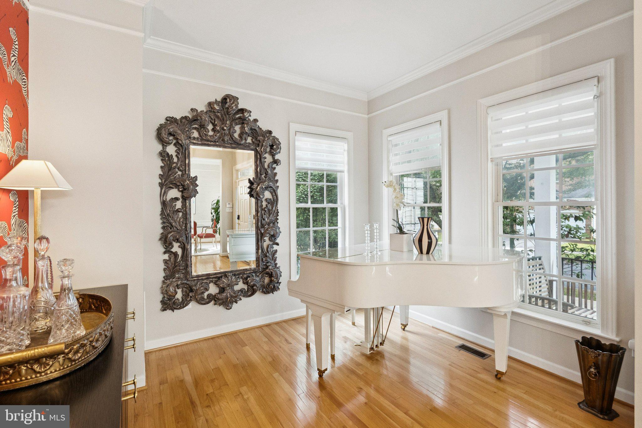 503 Autumn Wind Way Rockville, MD 20850 - Photo 9 of 83 a living room with furniture and a large window