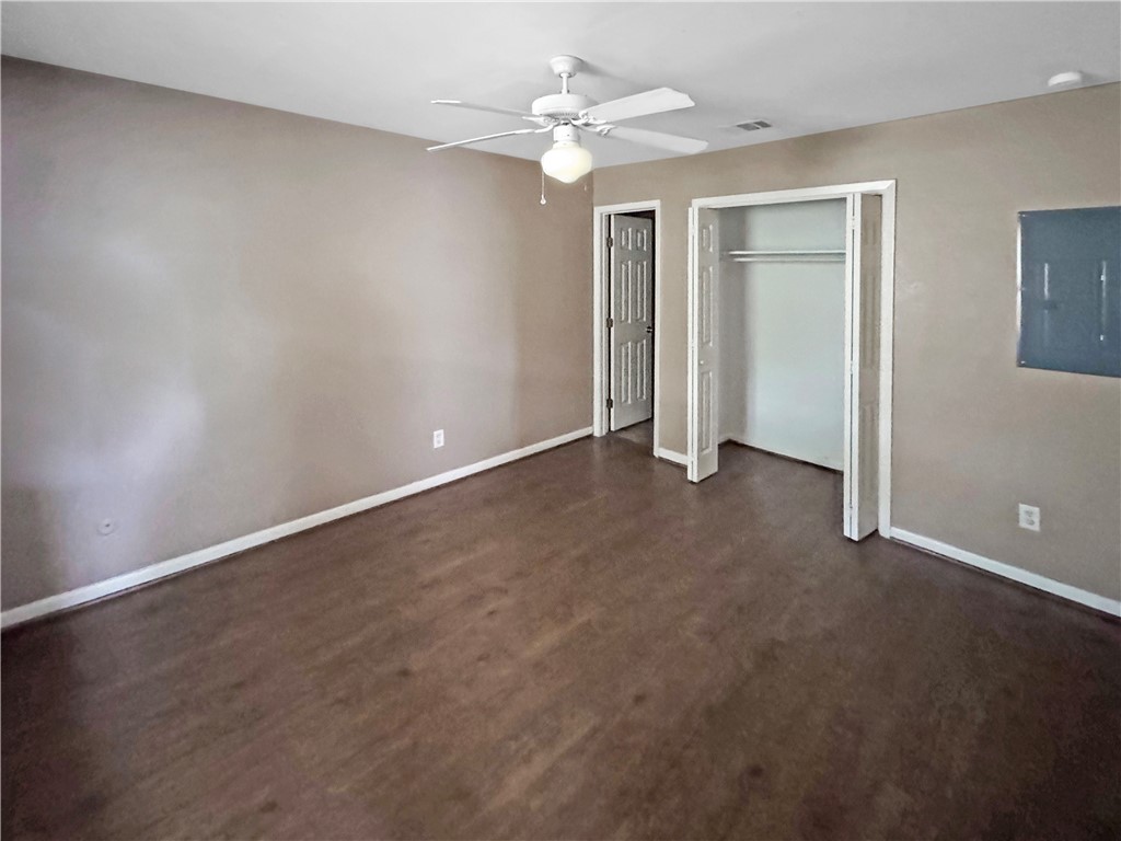1601 South College Avenue, Unit 4 Bryan, TX 77801 - Photo 5 of 6