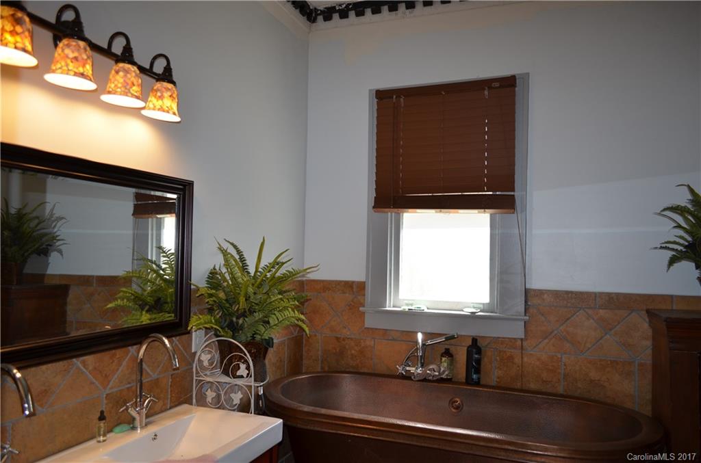 2124 Park Road, Unit 7 Charlotte, NC 28203 - Photo 11 of 23 Gallery Image 11