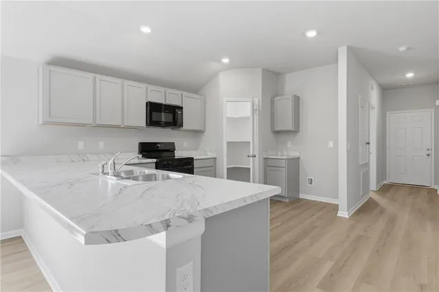 $374,585 | 549 West Bluebird Street, Gardner, KS 66030