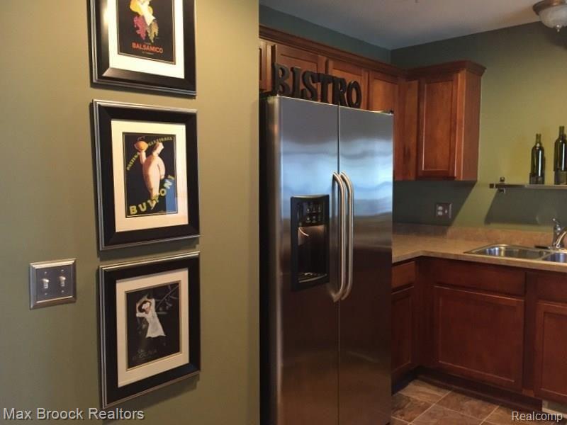 1092 Faulkner, Unit 63 Troy, MI 48083 - Photo 13 of 42
