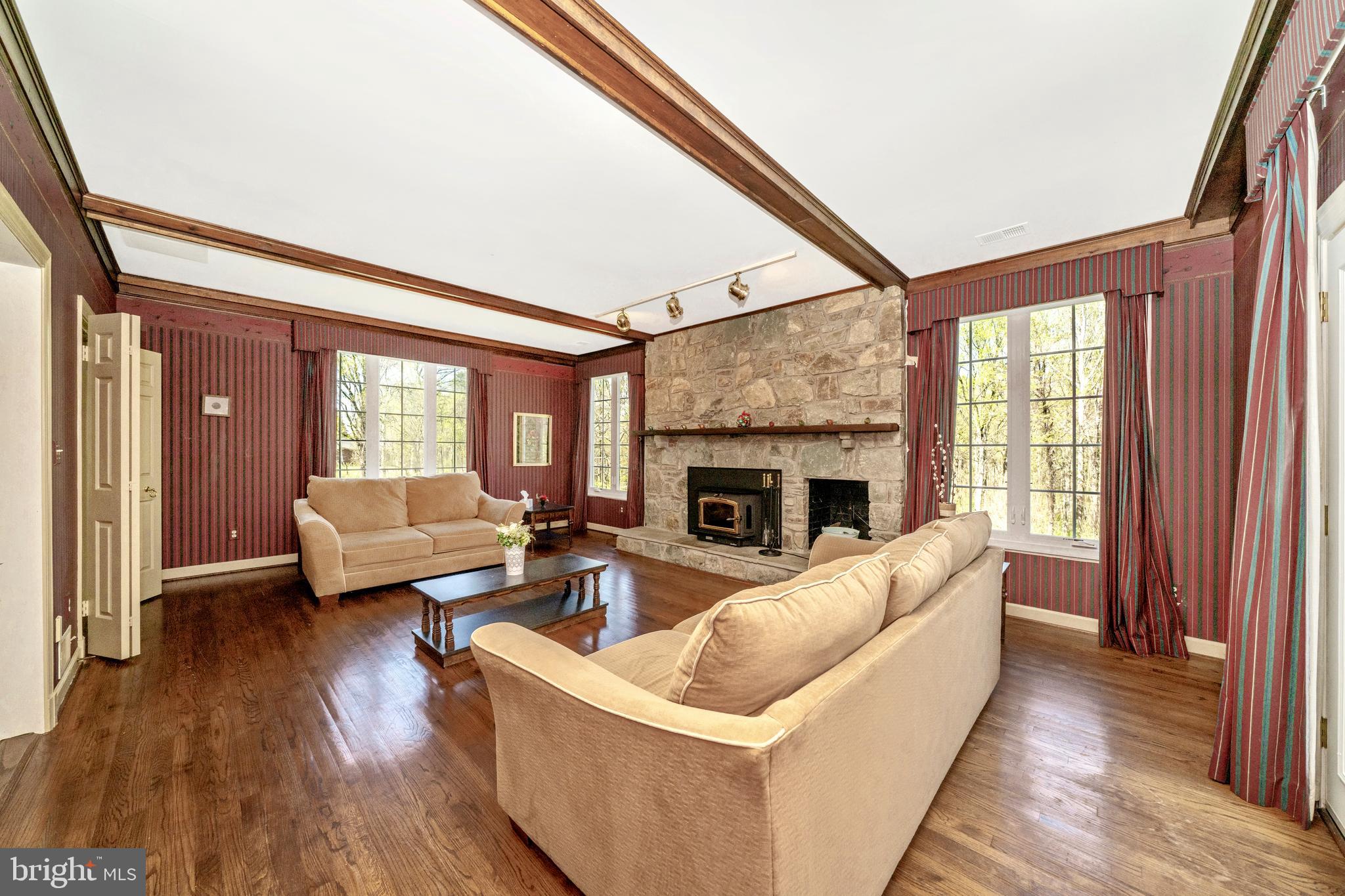 12929 Esworthy Road North Potomac, MD 20878 - Photo 14 of 42 Family room with fireplace insert