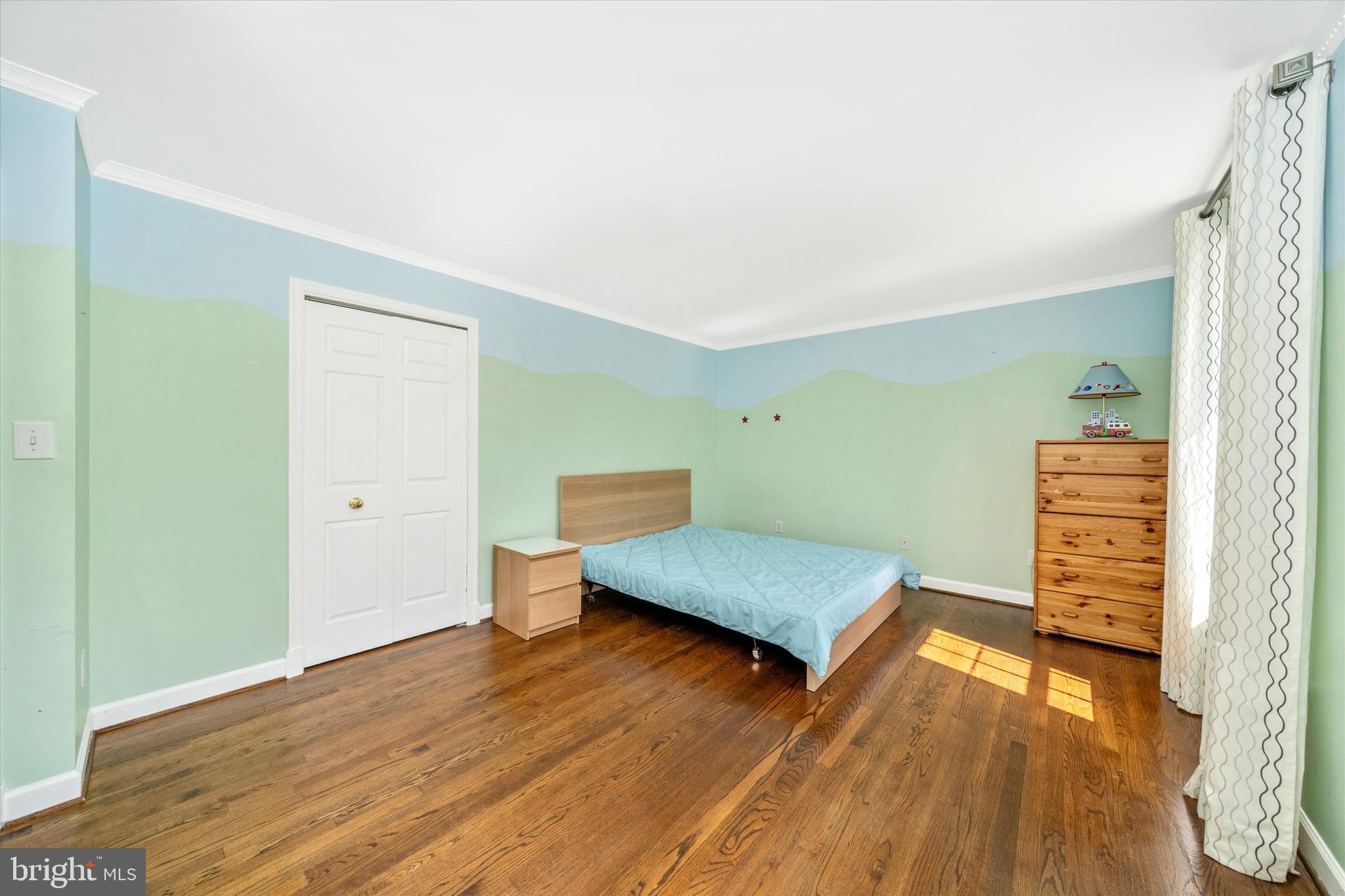 12929 Esworthy Road North Potomac, MD 20878 - Photo 24 of 42 Bedroom 3