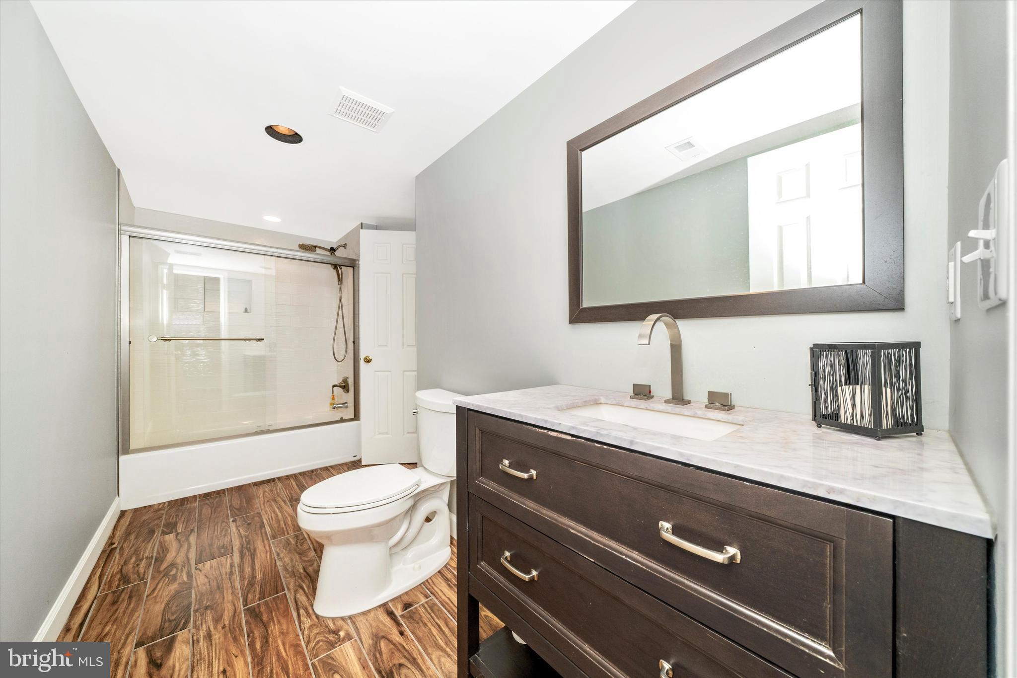 12929 Esworthy Road North Potomac, MD 20878 - Photo 31 of 42 En-suite bathroom on lower level