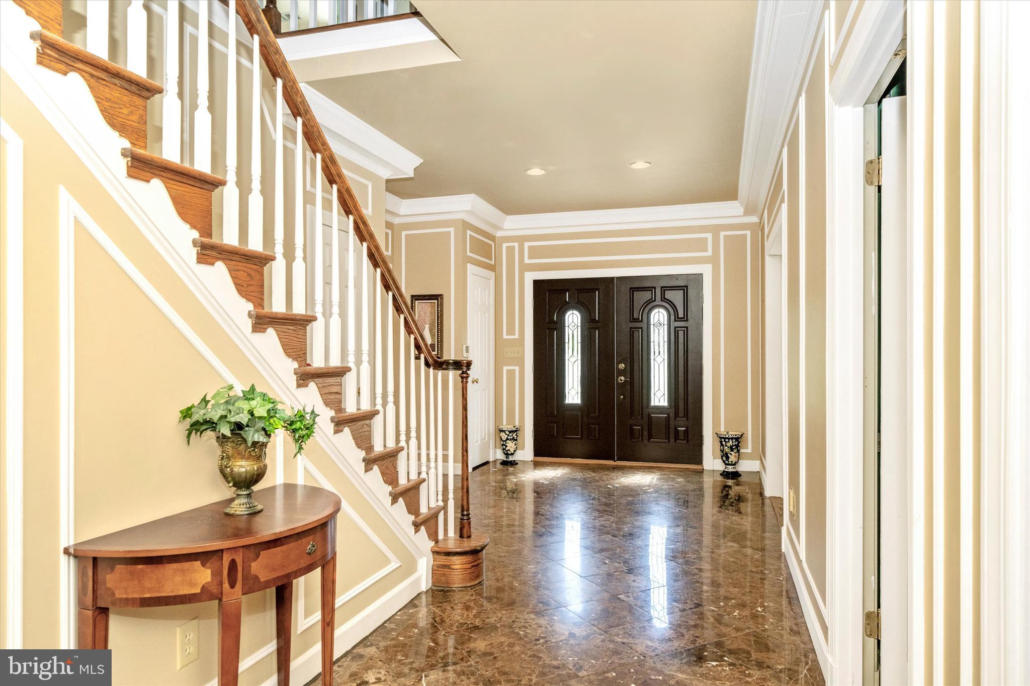 12929 Esworthy Road North Potomac, MD 20878 - Photo 6 of 42 Center hall