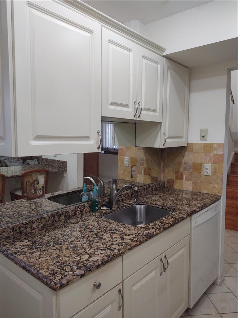 7200 Northwest 2nd Avenue, Unit 28 Boca Raton, FL 33487 - Photo 6 of 19 Photo 6
