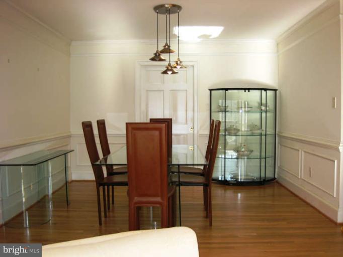8312 Rising Ridge Way Bethesda, MD 20817 - Photo 6 of 29 Dining Room