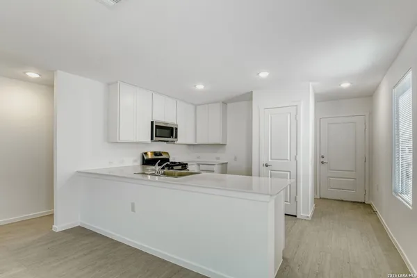 $1,650 | 6047 Sliding Way, Von Ormy, TX 78073