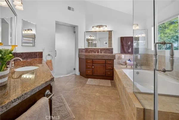 $1,945,000 | 22535 Blueridge Court, Calabasas, CA 91302