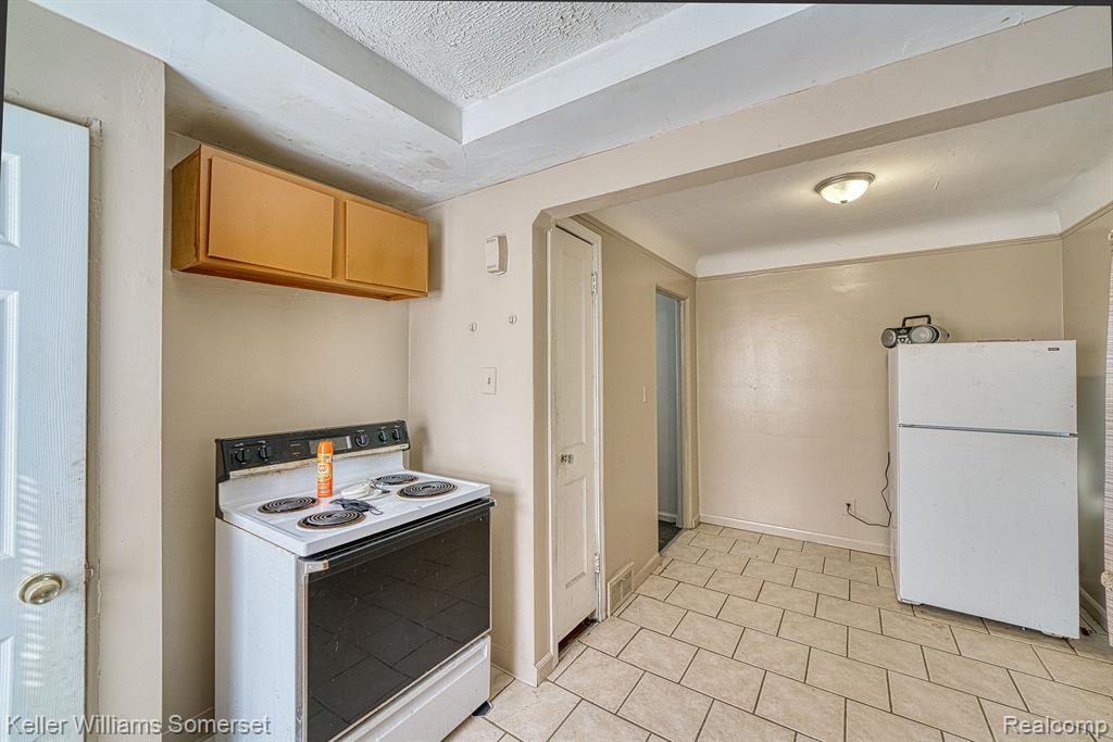 7760 Evergreen Road Detroit, MI 48228 - Photo 12 of 20