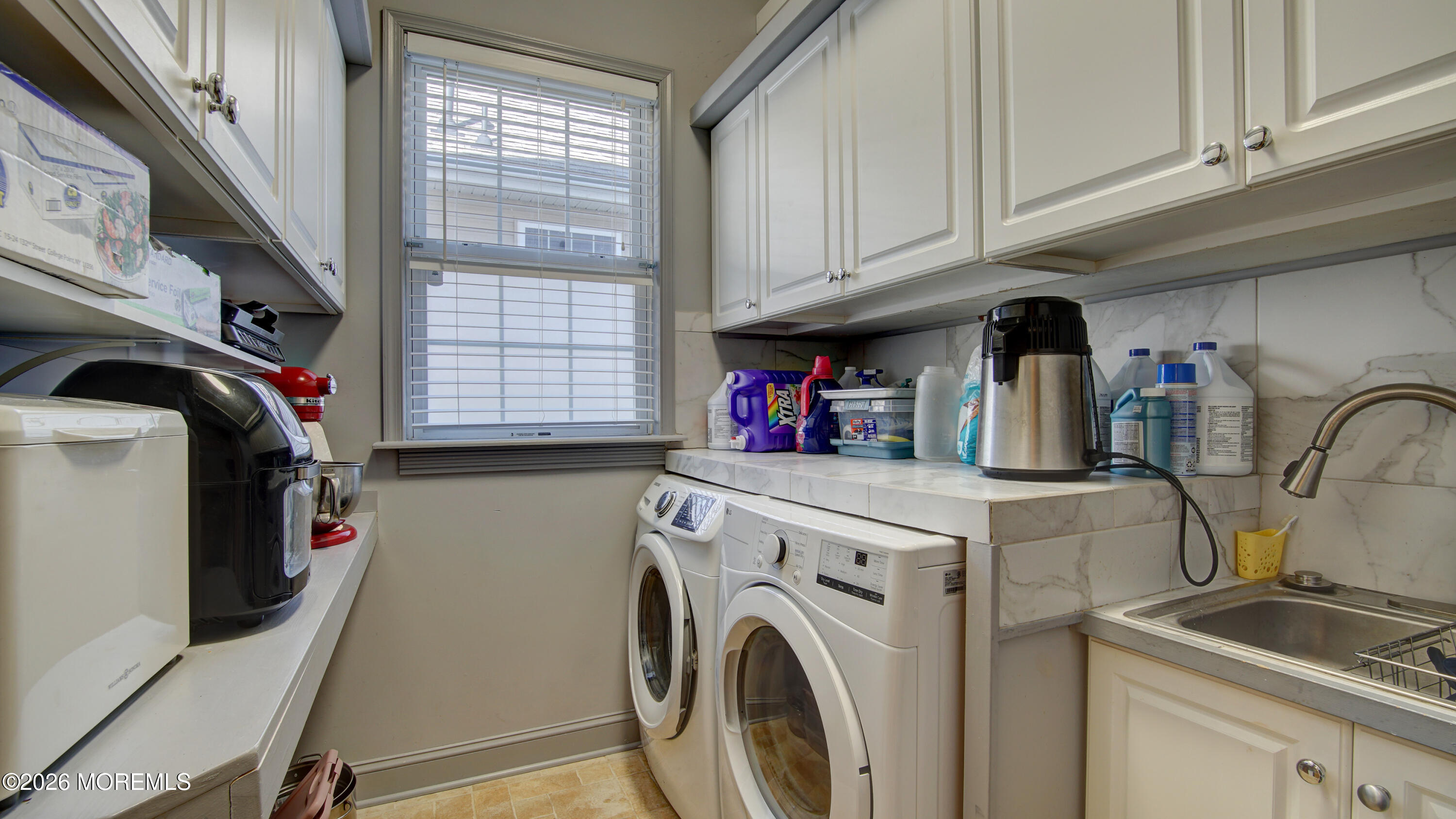 22 Crooked Stick Road Jackson, NJ 08527 - Photo 28 of 45 Laundy room