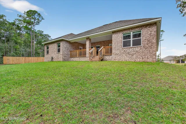 $409,999 | 11705 Wakeland Court, Ocean Springs, MS 39564