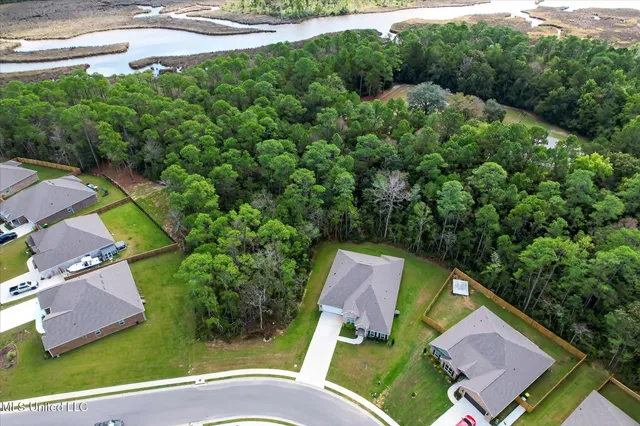 $409,999 | 11705 Wakeland Court, Ocean Springs, MS 39564