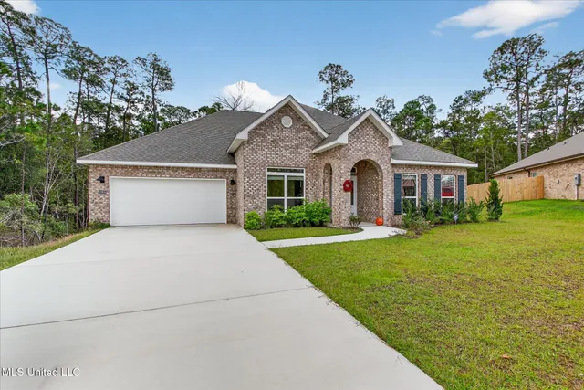 $409,999 | 11705 Wakeland Court, Ocean Springs, MS 39564