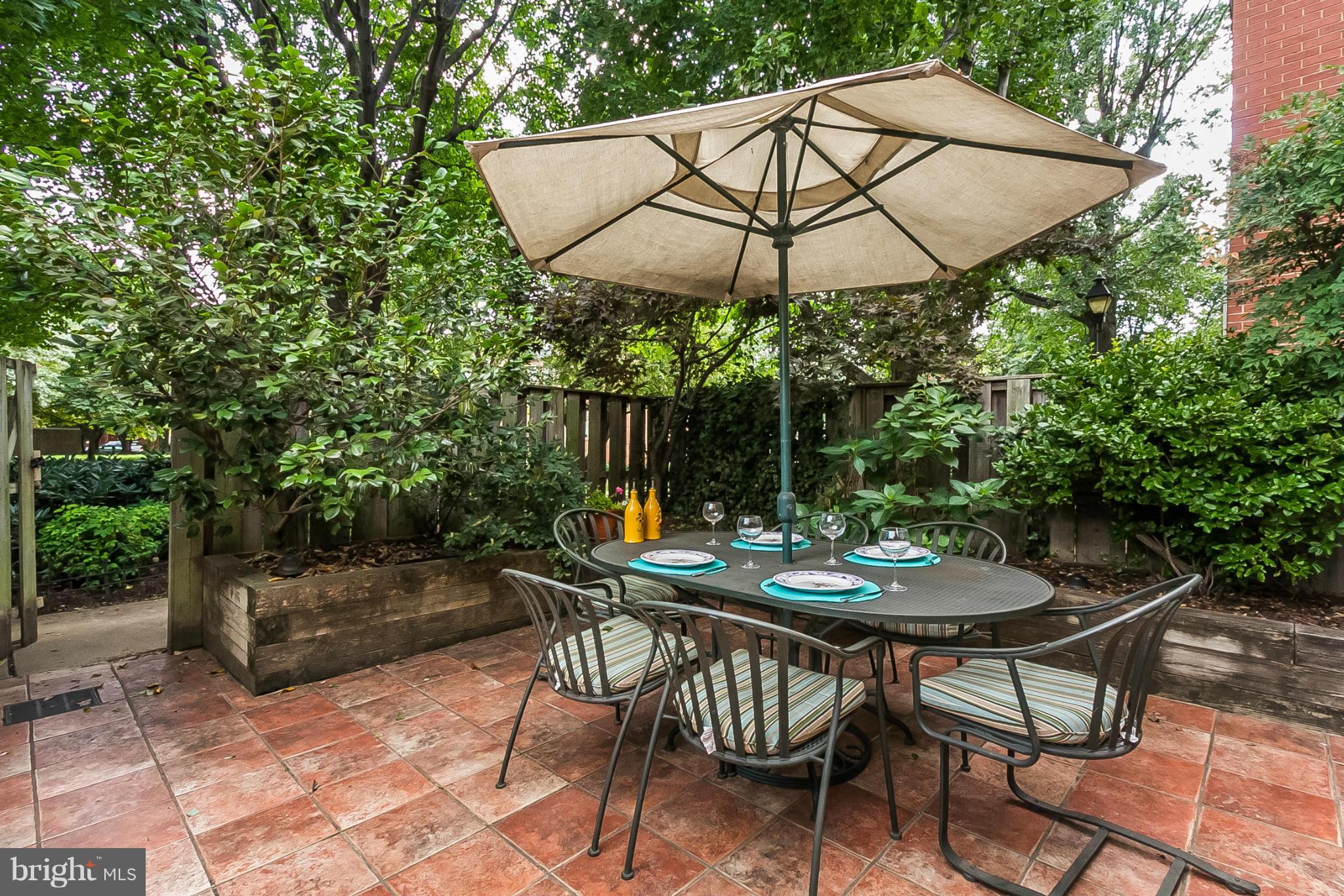 115 West Lee Street Baltimore, MD 21201 - Photo 17 of 71 Exterior (Rear)