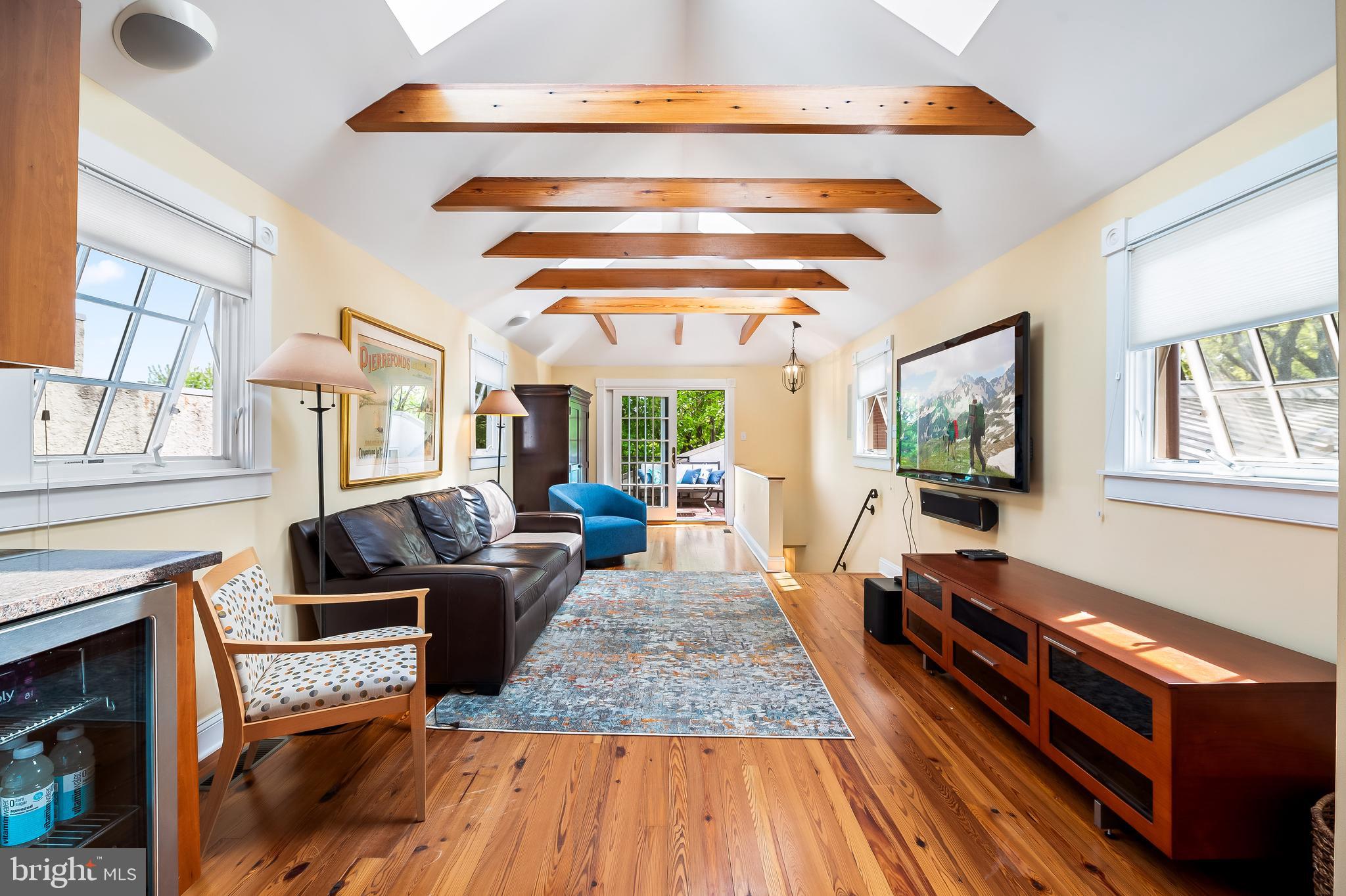 115 West Lee Street Baltimore, MD 21201 - Photo 31 of 71 Family Room