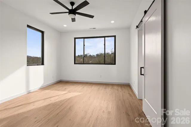 $750,000 | 6 Scott Mdws Drive, Unit 33, Asheville, NC 28806