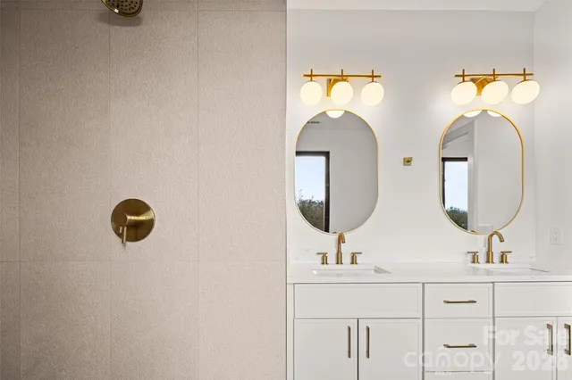 $750,000 | 6 Scott Mdws Drive, Unit 33, Asheville, NC 28806