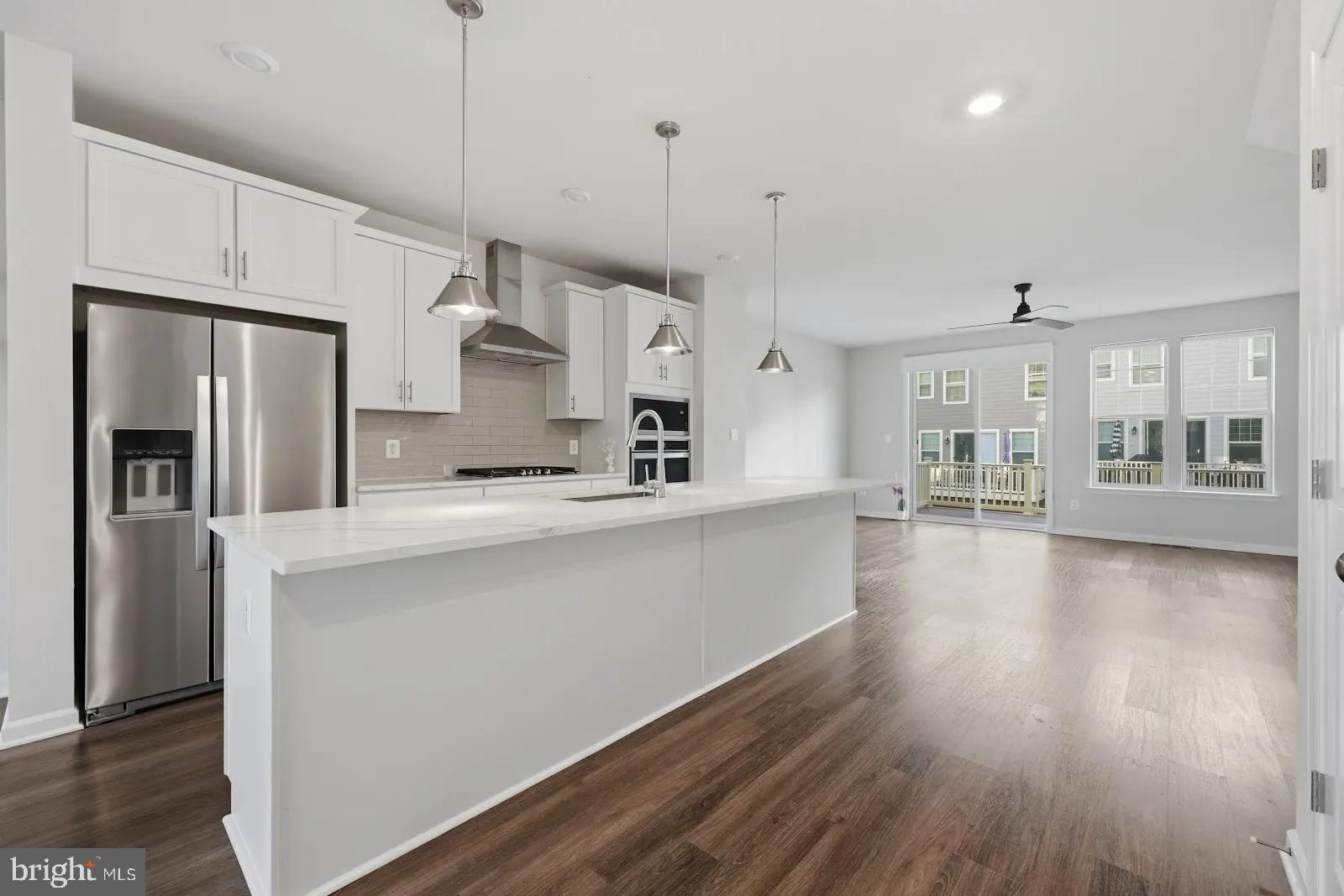 9309 Barnes Loop Manassas, VA 20110 - Photo 10 of 32