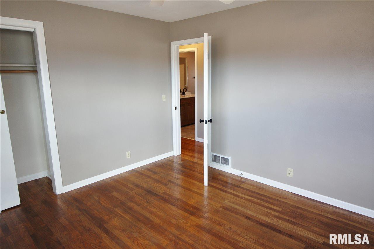 22470 Veterans Road Morton, IL 61550 - Photo 14 of 15 Gallery Image 14