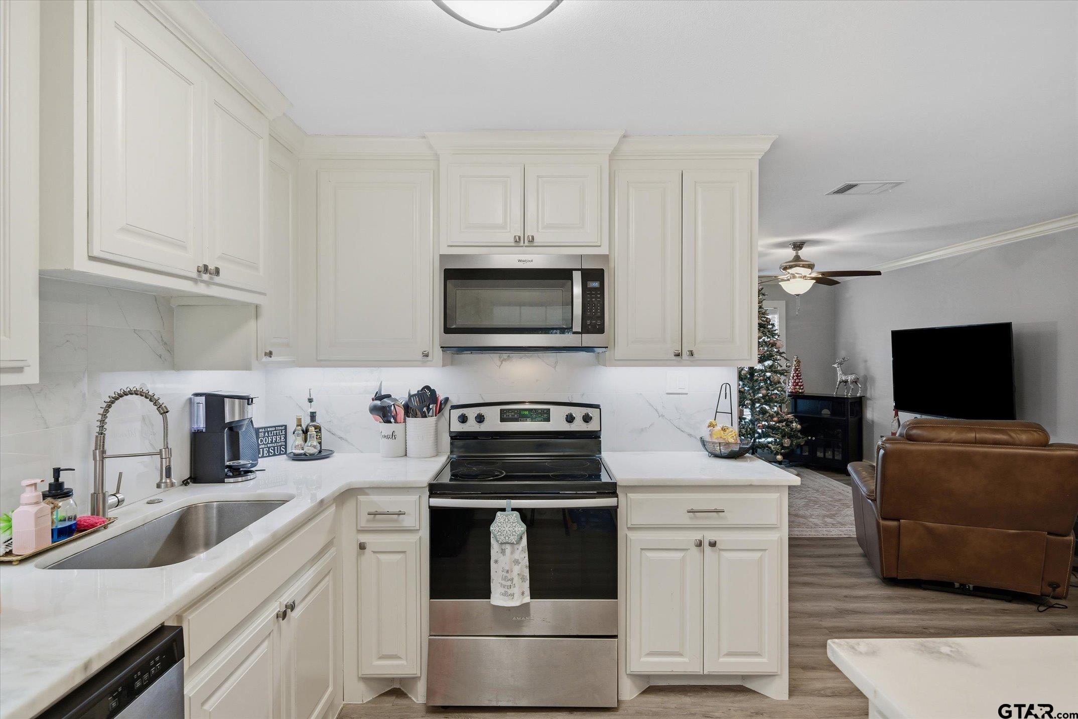 2422 Old Omen Road Tyler, TX 75701 - Photo 18 of 39 Gallery Image 18