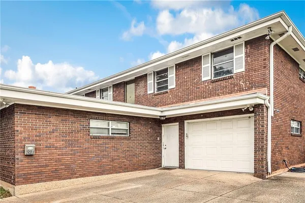 $3,000 | 321 West Harrison Avenue, Unit UPPR, New Orleans, LA 70124