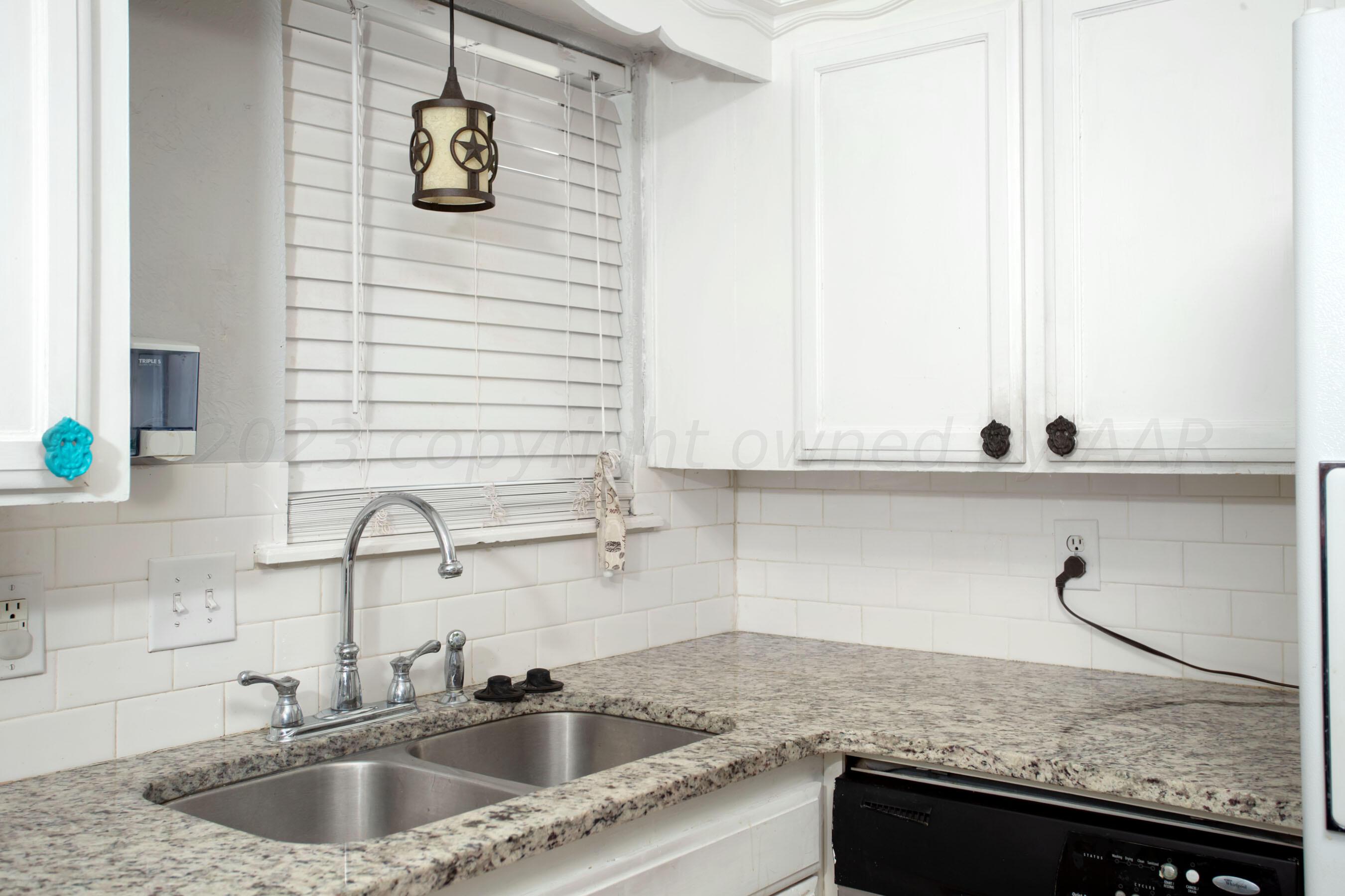 5111 Royce Drive Amarillo, TX 79110 - Photo 9 of 27 17