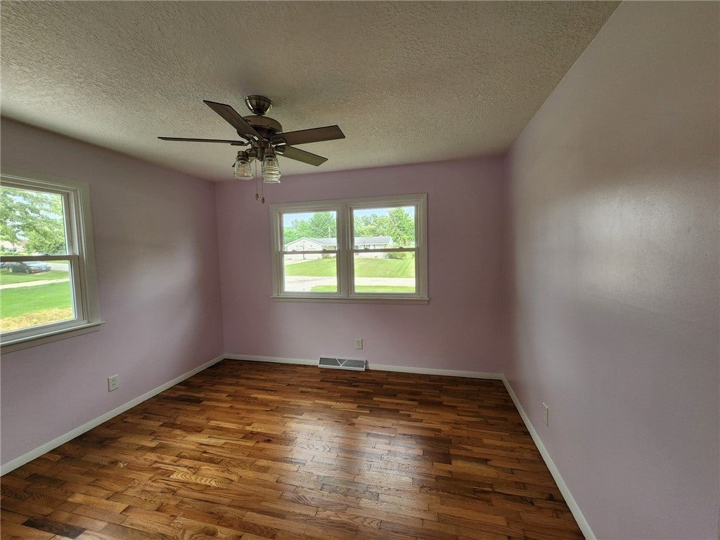 2983 South Wheatland Road Decatur, IL 62521 - Photo 7 of 22 Gallery Image 7