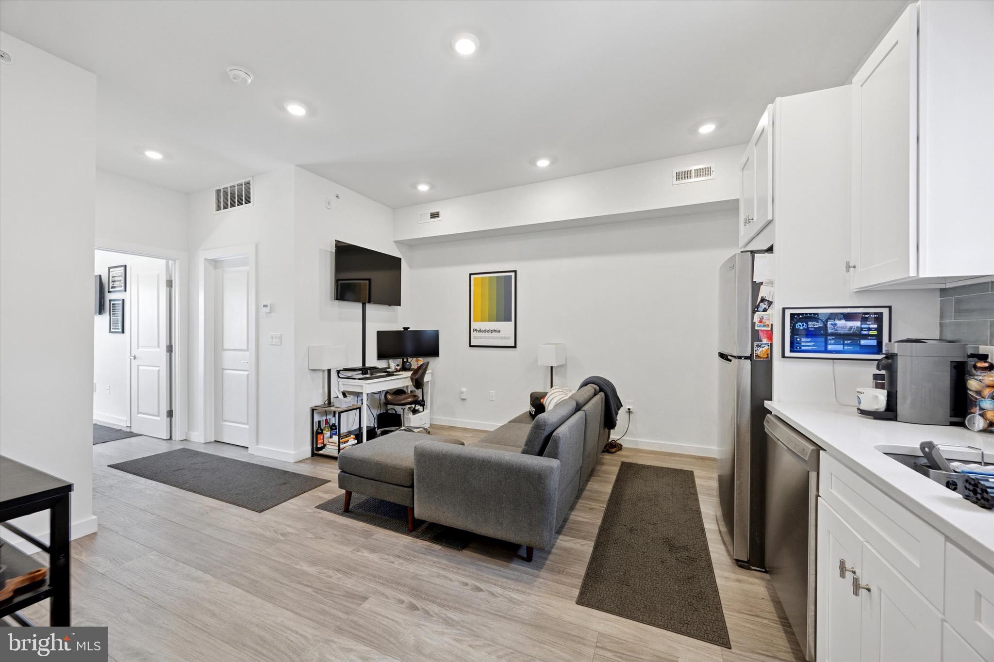 1617-19 Ridge Avenue, Unit D Philadelphia, PA 19130 - Photo 5 of 21