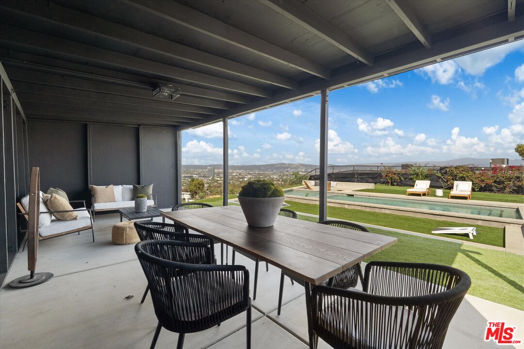 5255 Veronica Street Los Angeles, CA 90008 - Photo 12 of 75