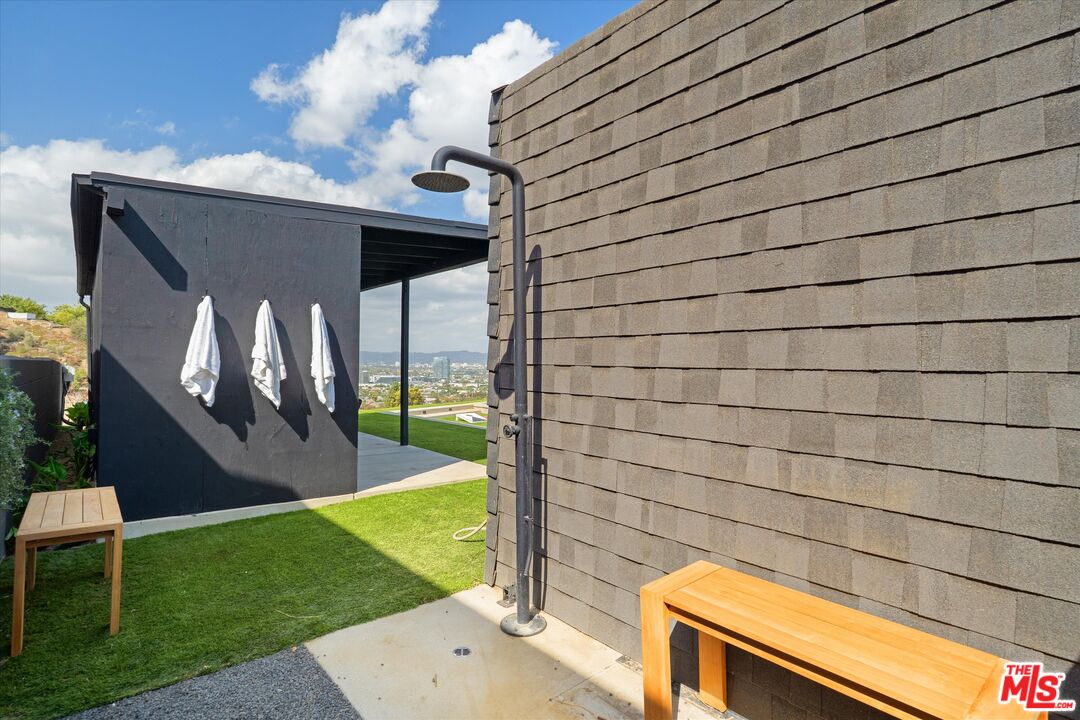 5255 Veronica Street Los Angeles, CA 90008 - Photo 14 of 75