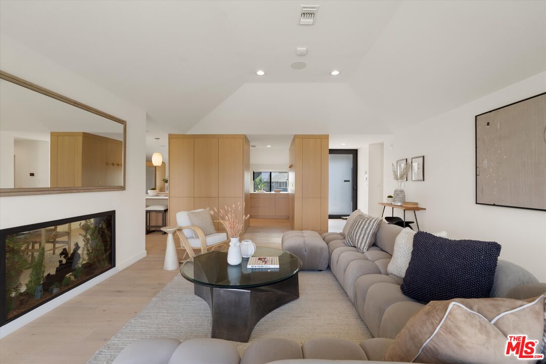 5255 Veronica Street Los Angeles, CA 90008 - Photo 21 of 75